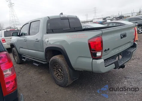 2023 Toyota Tacoma Trail Edition z USA, uszkodzony, nr VIN 3TYCZ5AN5PT133388